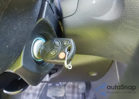 2016 Ford Focus Se z USA, uszkodzony, nr VIN 1FADP3F23GL259233